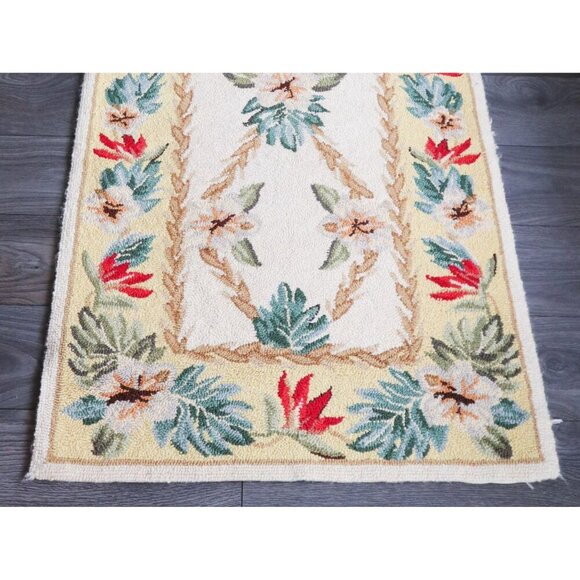 Vintage Floral Hooked Rug 94" X 27" Rectangular Accent Carpet With Beige Backing - Picture 2 of 5